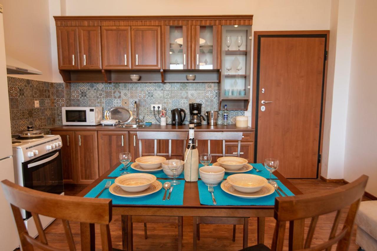 Calypso Apartments 바티 외부 사진